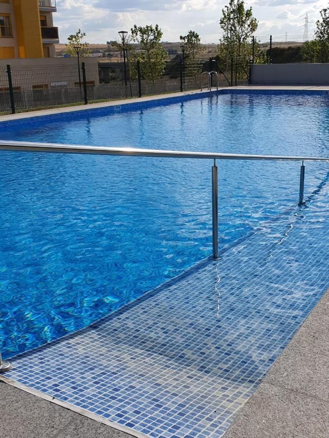 Apartamento Nuevo, Accesible Y Con Piscina !!! Apartment ซาลามังกา ภายนอก รูปภาพ