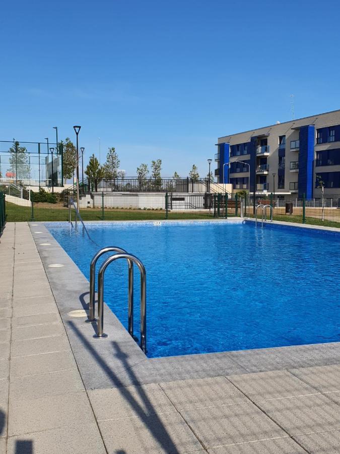 Apartamento Nuevo, Accesible Y Con Piscina !!! Apartment ซาลามังกา ภายนอก รูปภาพ